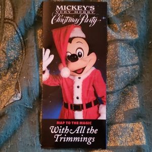 2001 Mickey's Very Merry Christmas Party Guide Map